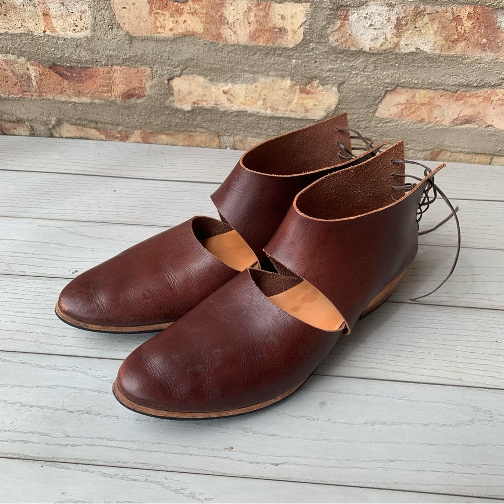 Sevilla Smith Rakia cutout bootie 39